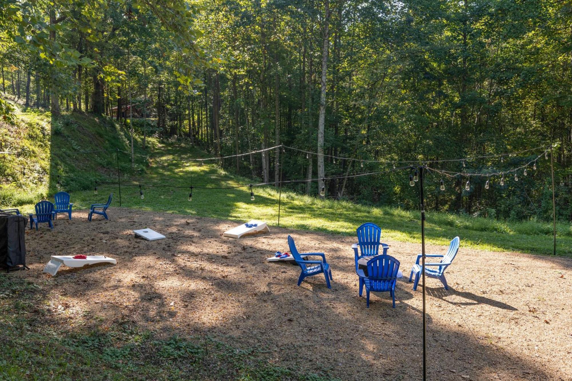 Dudley IV By Avantstay Cosy Cabin W Hot Tub Sweeping Views Pigeon Forge Eksteriør billede